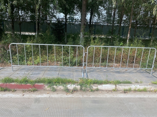 Temporary 0.9m Metal Crowd Control Barriers Barricade Fencing Hot Dipped Galvanized