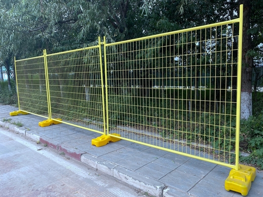 Panel de cercas temporales para el sitio de construcción