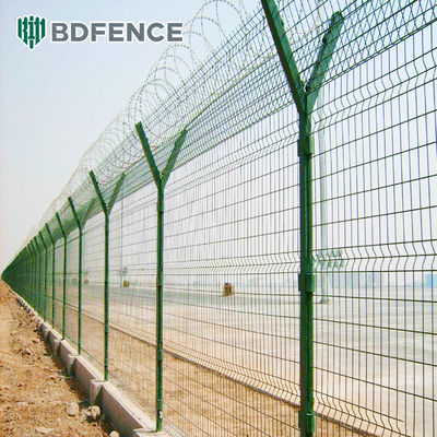 Valla de seguridad galvanizada y revestida de PVC con tornillos rotos de acero inoxidable y accesorios especiales para antirrobo