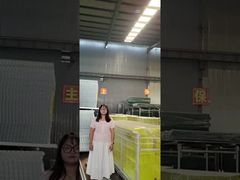 Barrera de protección de borde con base autoportante